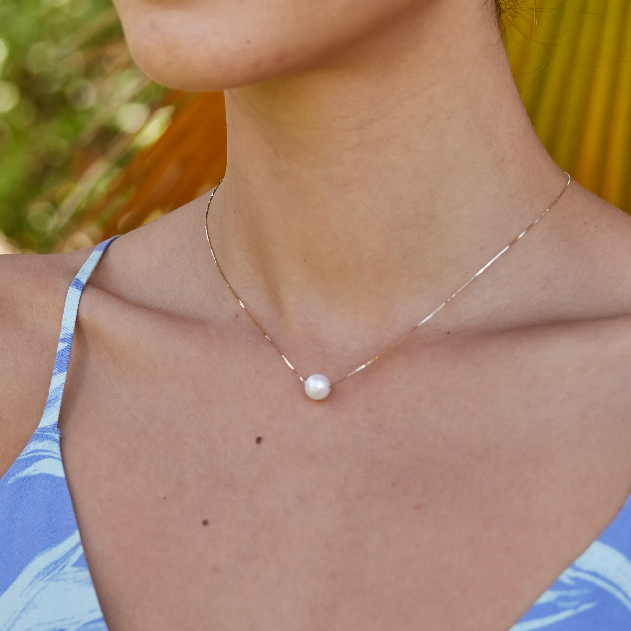 16-18" Adjustable Akoya White Pearl Necklace in Gold - 8mm