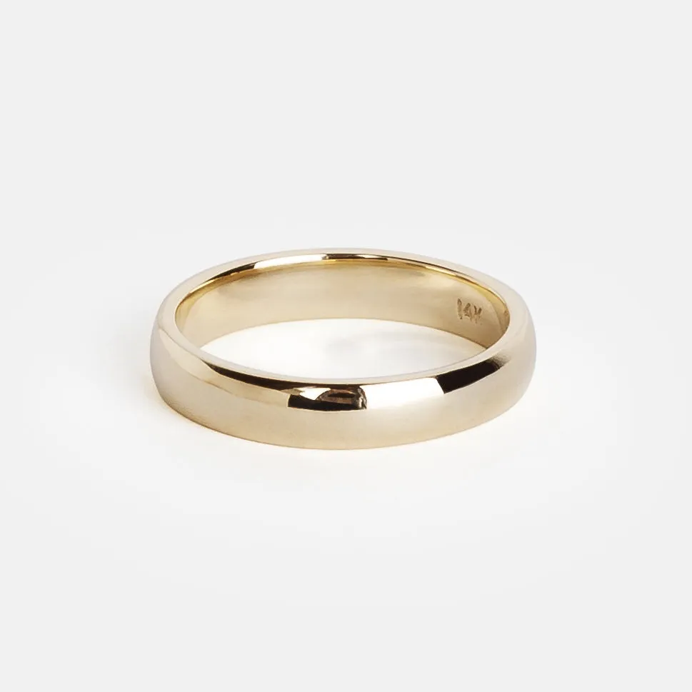 4mm Domed Band in Gold