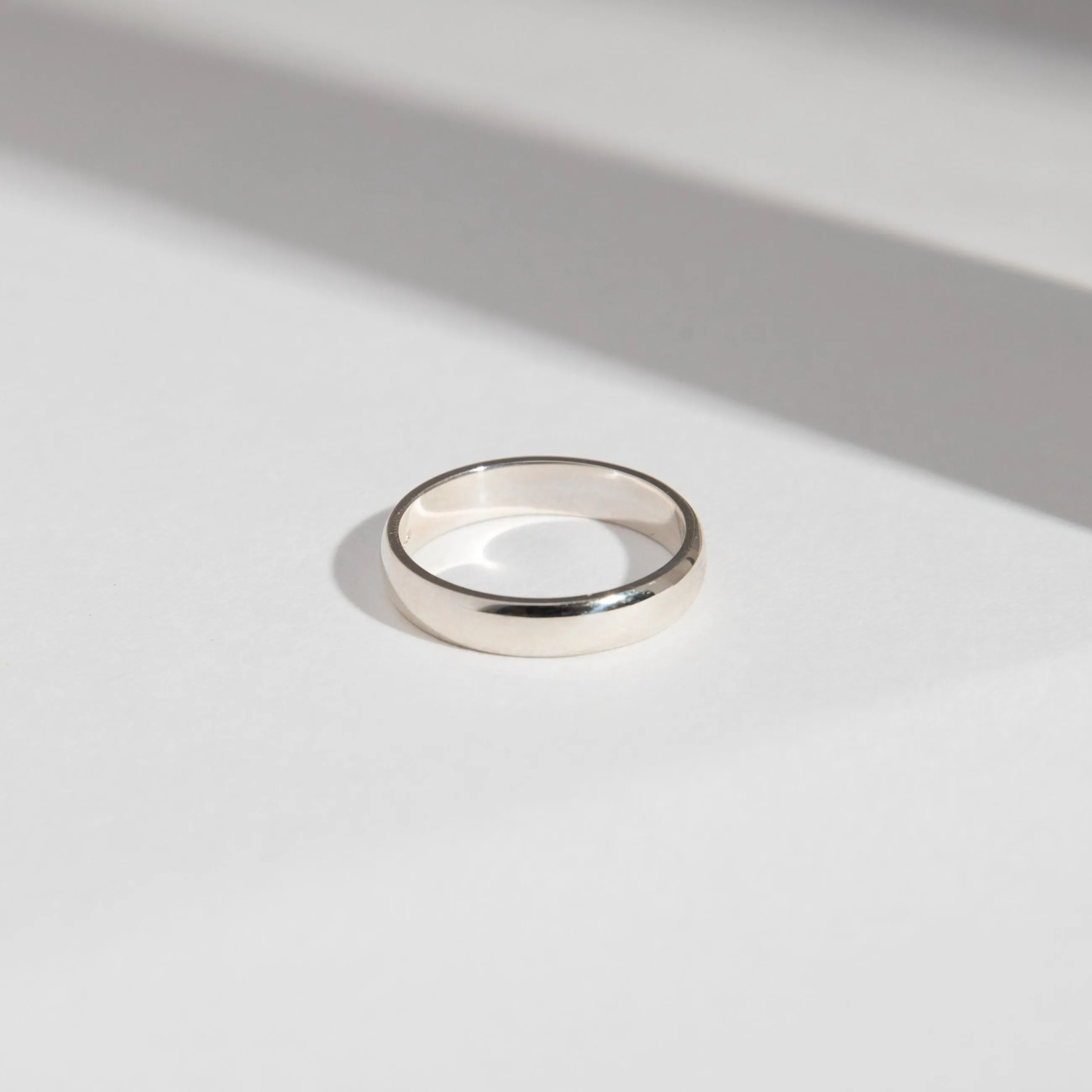 4mm Domed Band in Gold