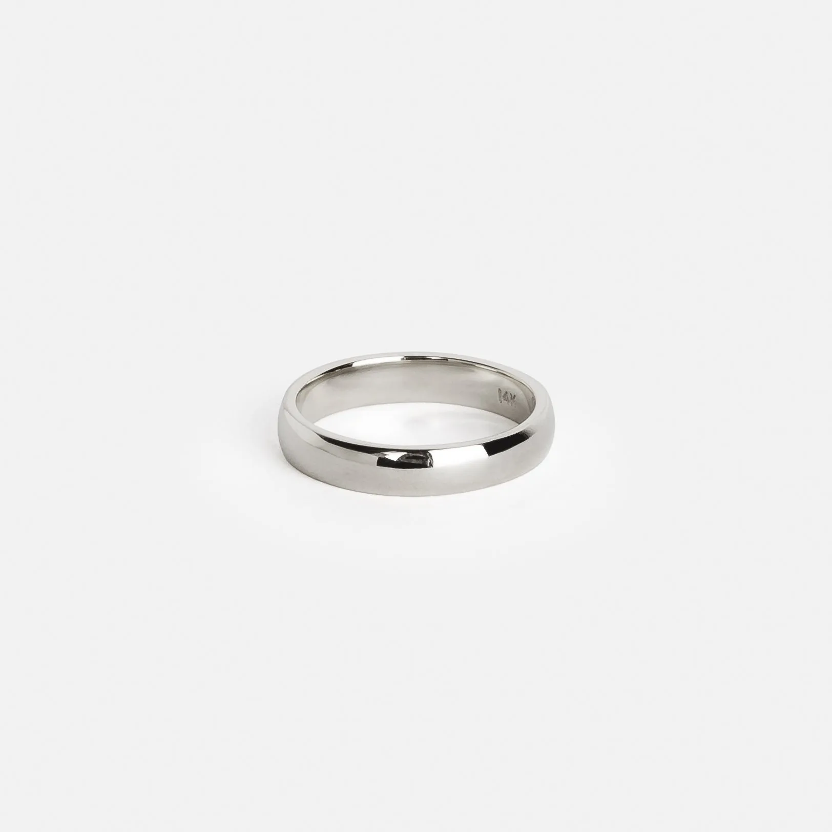 4mm Domed Band in Gold