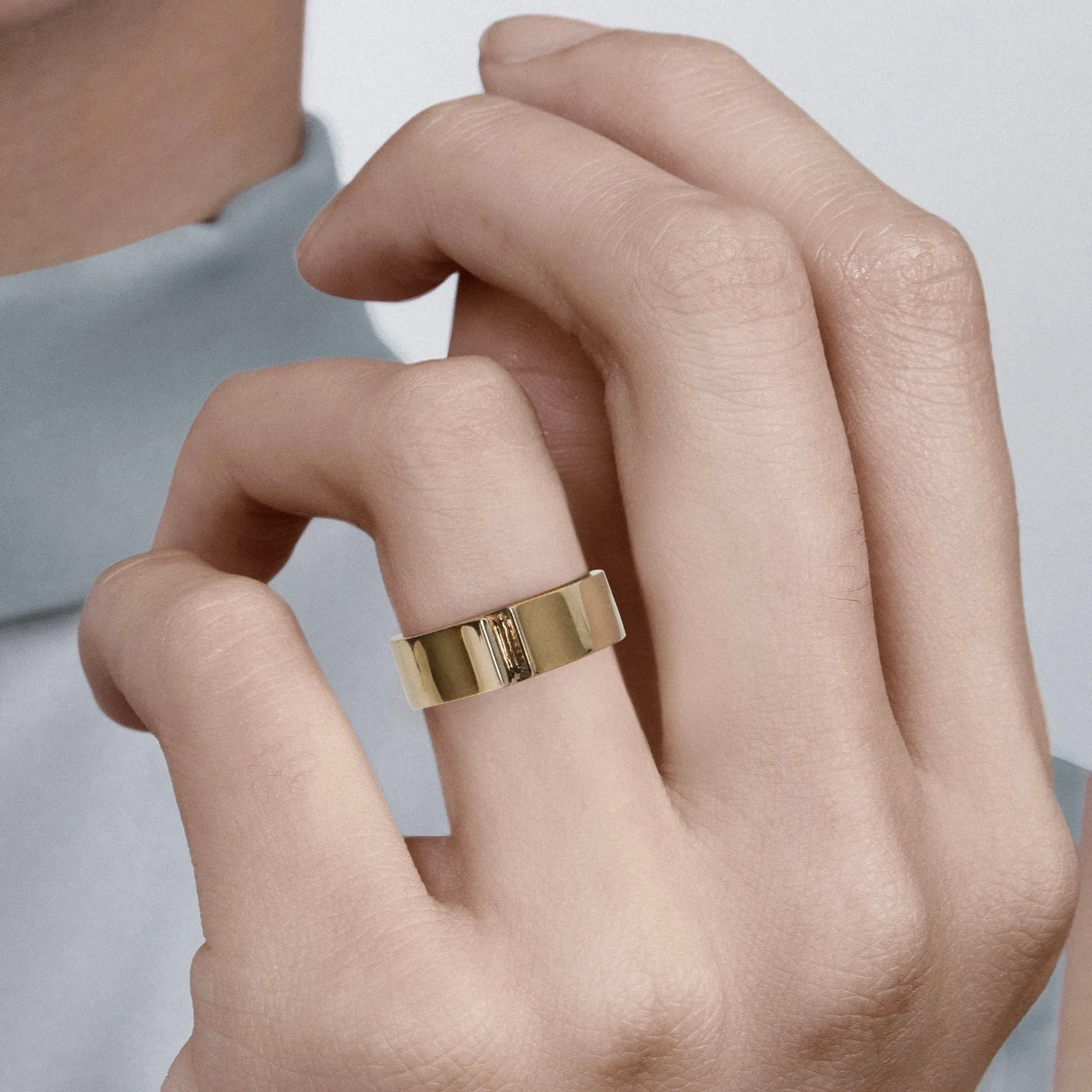7mm Braga Ring with Quartz