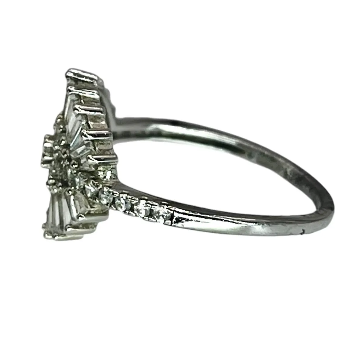 925 Sterling Silver Flower Ring Sz 7 Baguette and Round CZ Stones Prong Setting