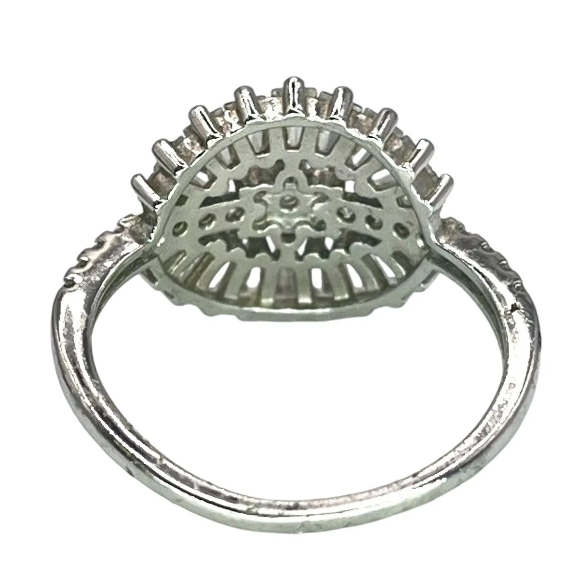 925 Sterling Silver Flower Ring Sz 7 Baguette and Round CZ Stones Prong Setting