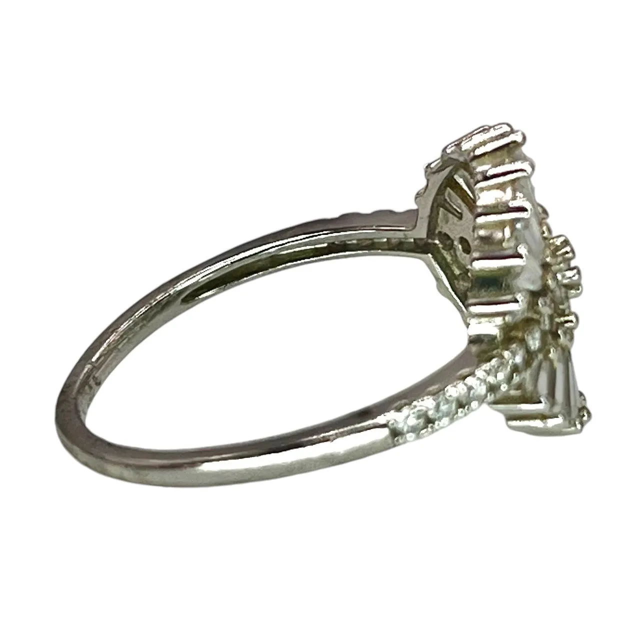 925 Sterling Silver Flower Ring Sz 7 Baguette and Round CZ Stones Prong Setting