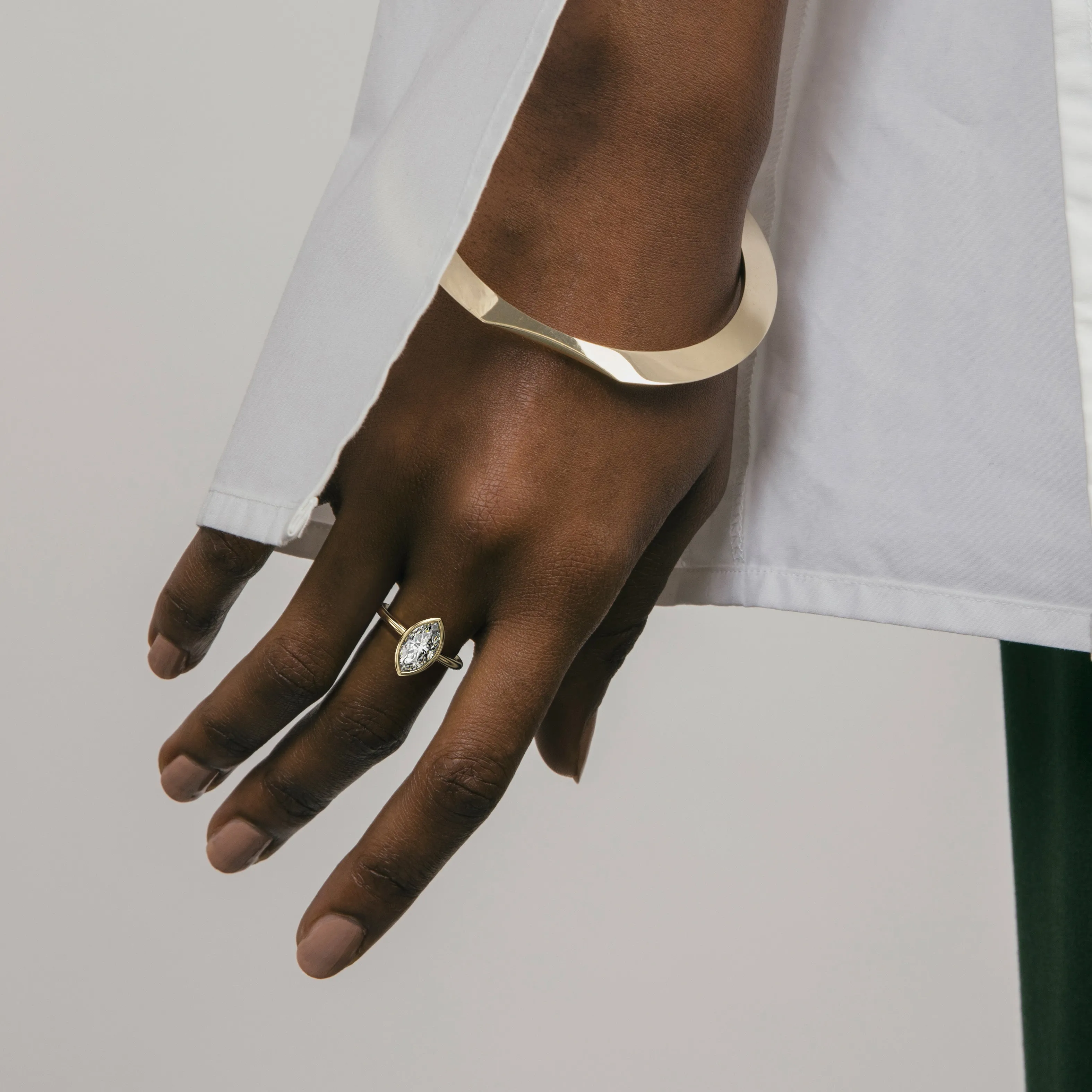Arti Ring with 2.03ct Natural Diamond in Gold