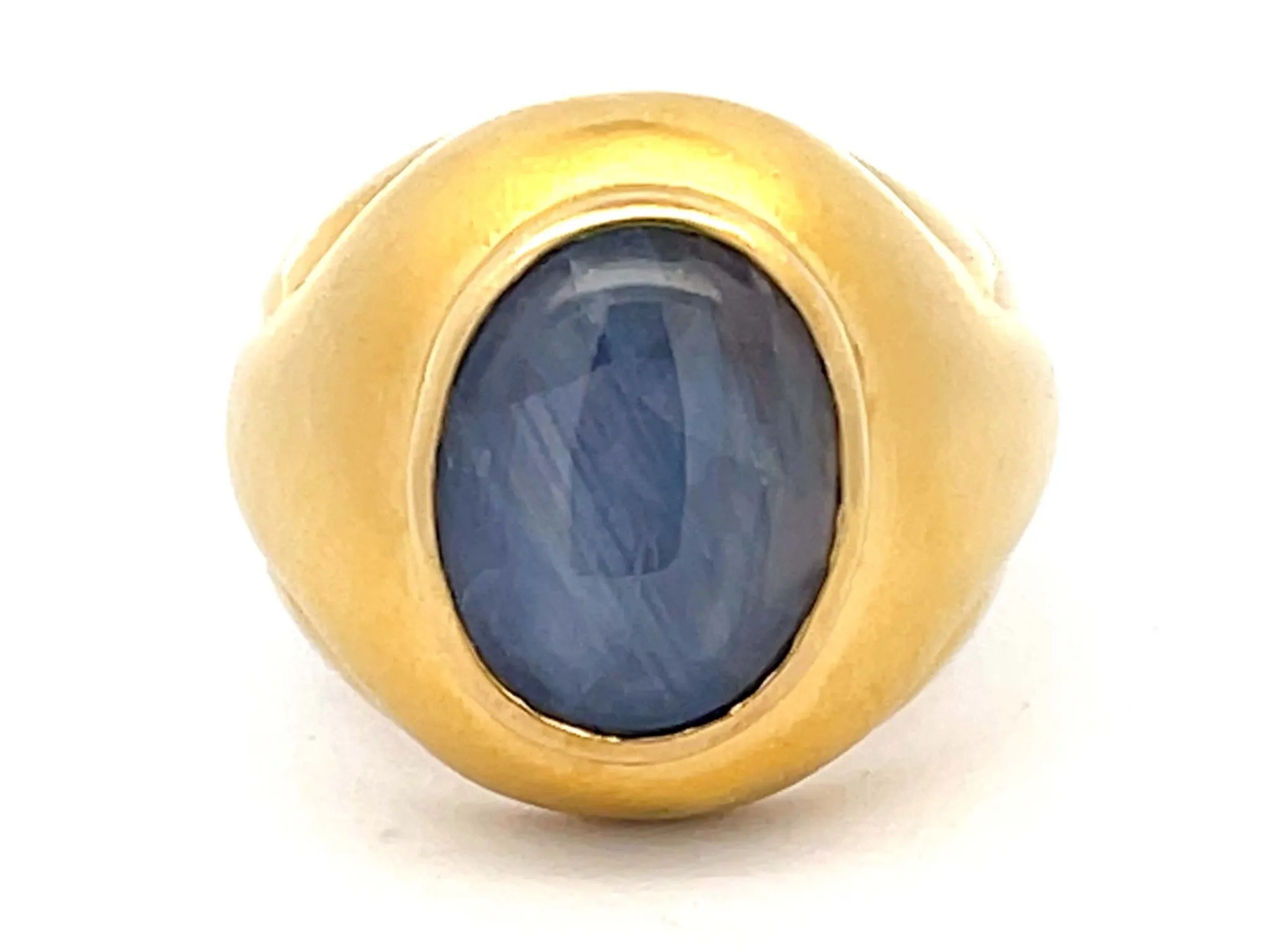 Blue Star Sapphire Ring in 18k Yellow Gold