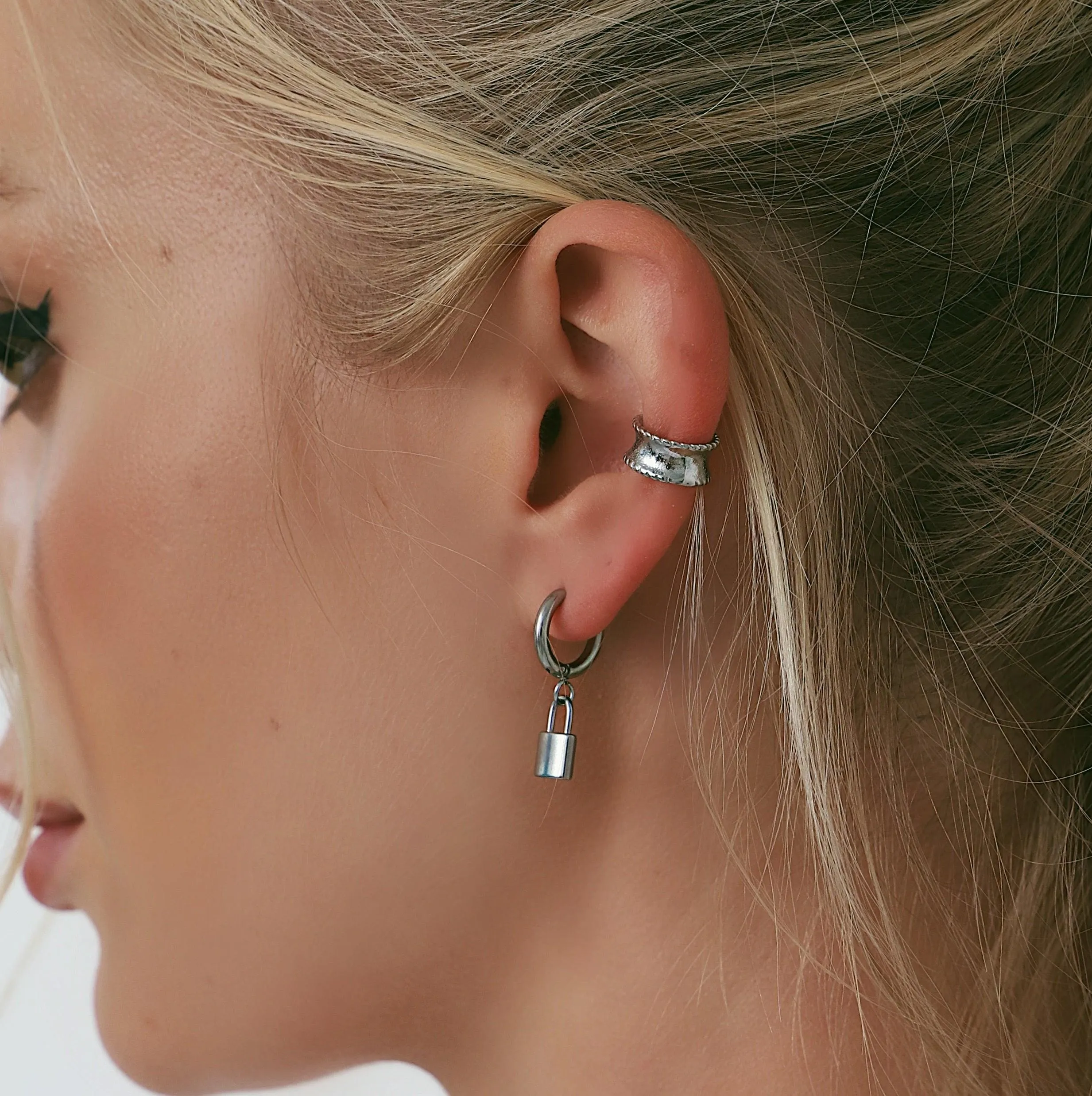 Dainty Lock Hoop Earrings