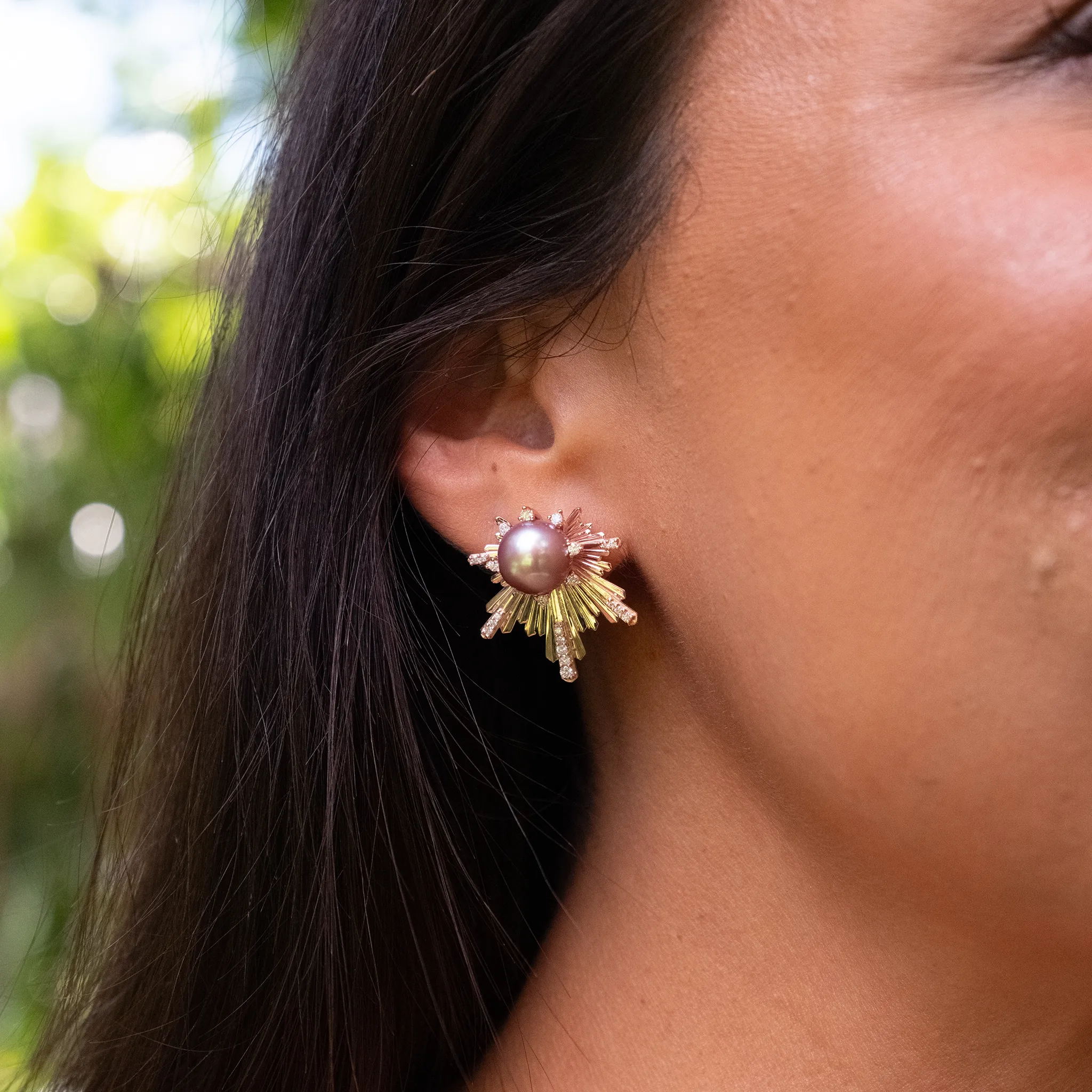 E Ho???la Lavender Freshwater Pearl Earrings in Rose Gold with Diamonds - 23mm