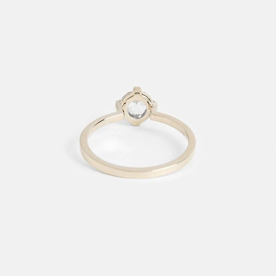 Ema Ring with Salt and Pepper Diamond in Gold