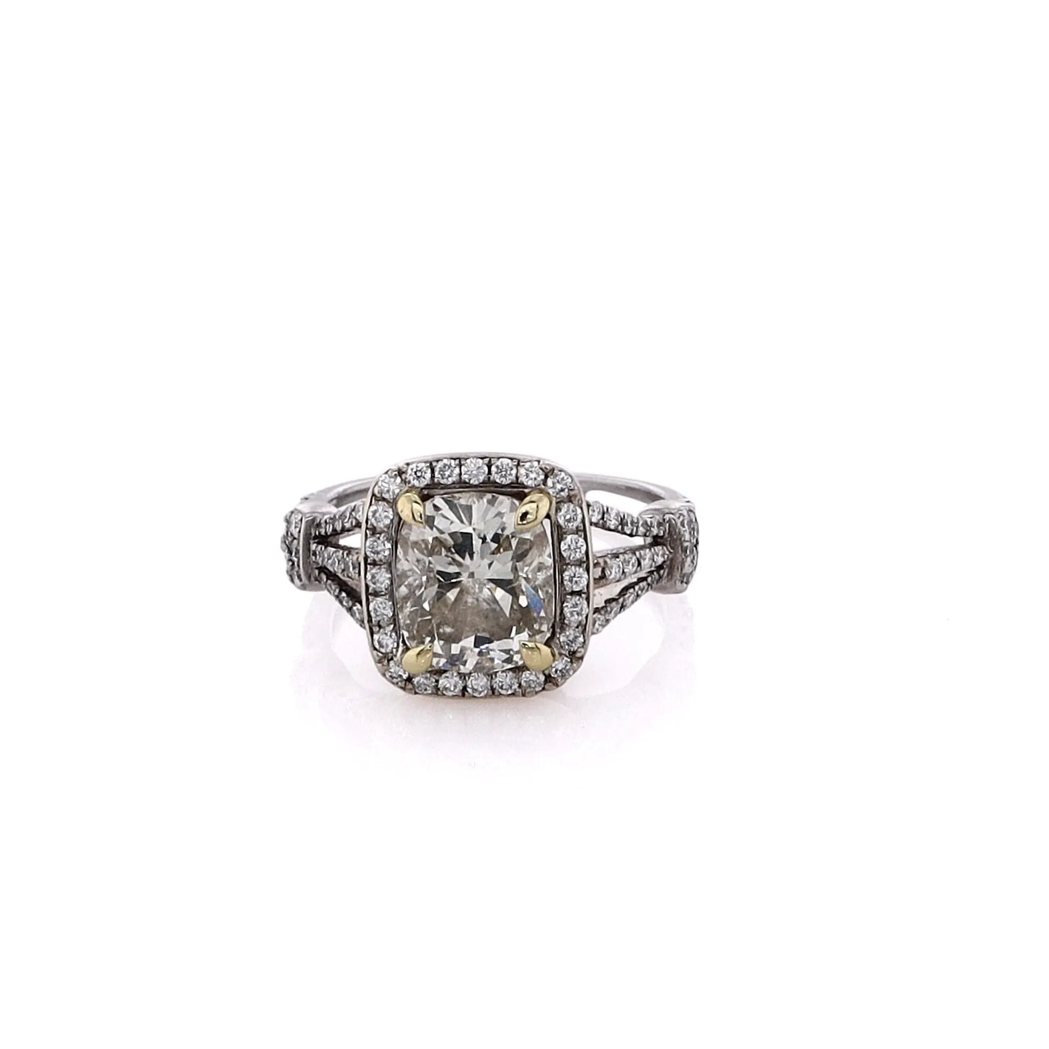 Estate 18 Karat White Gold Diamond Ring