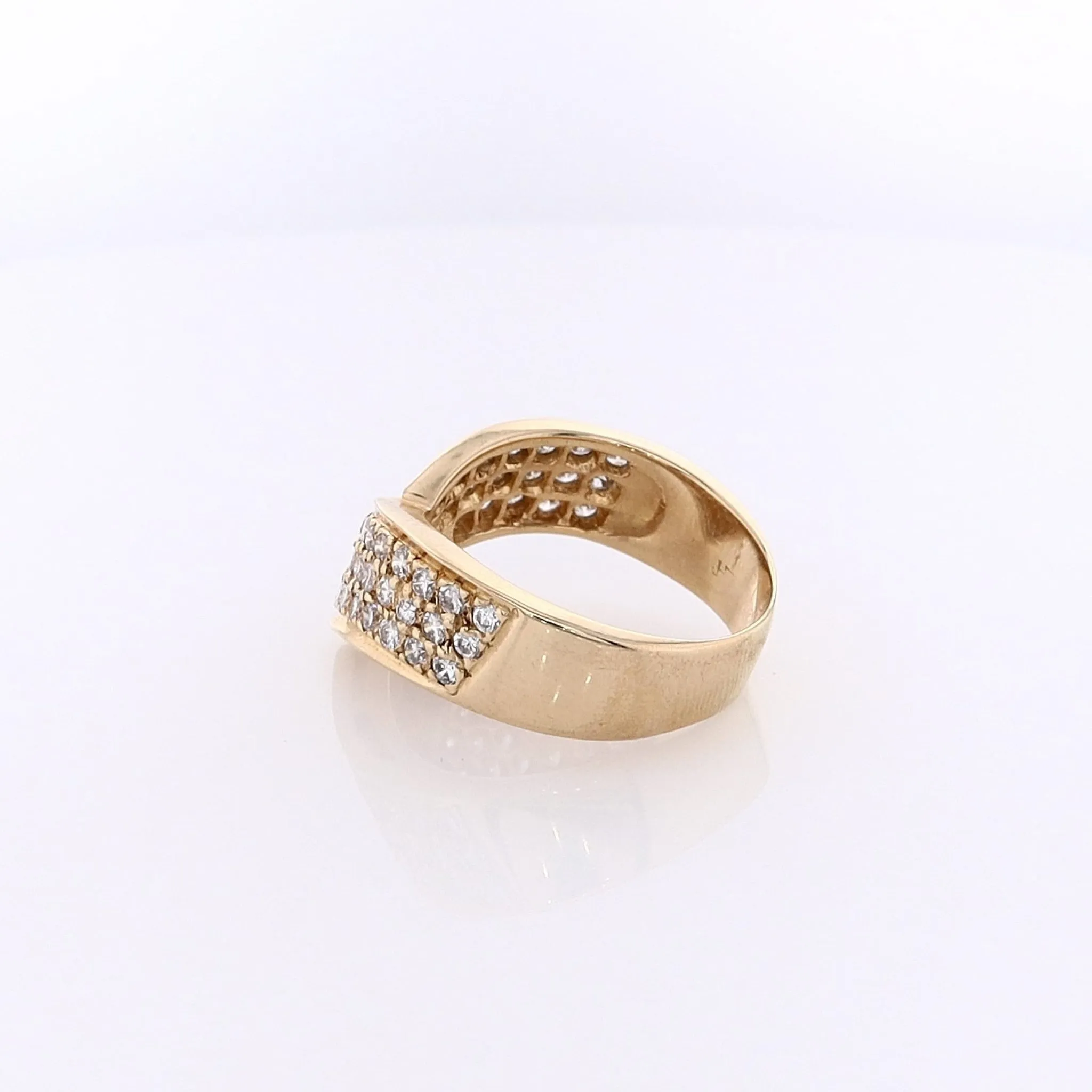 Estate 18 Karat Yellow Gold Ribbon Design Diamond Ring