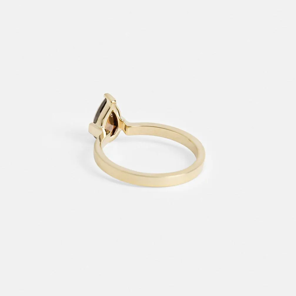 Gerda Ring with Cognac Diamond in Gold