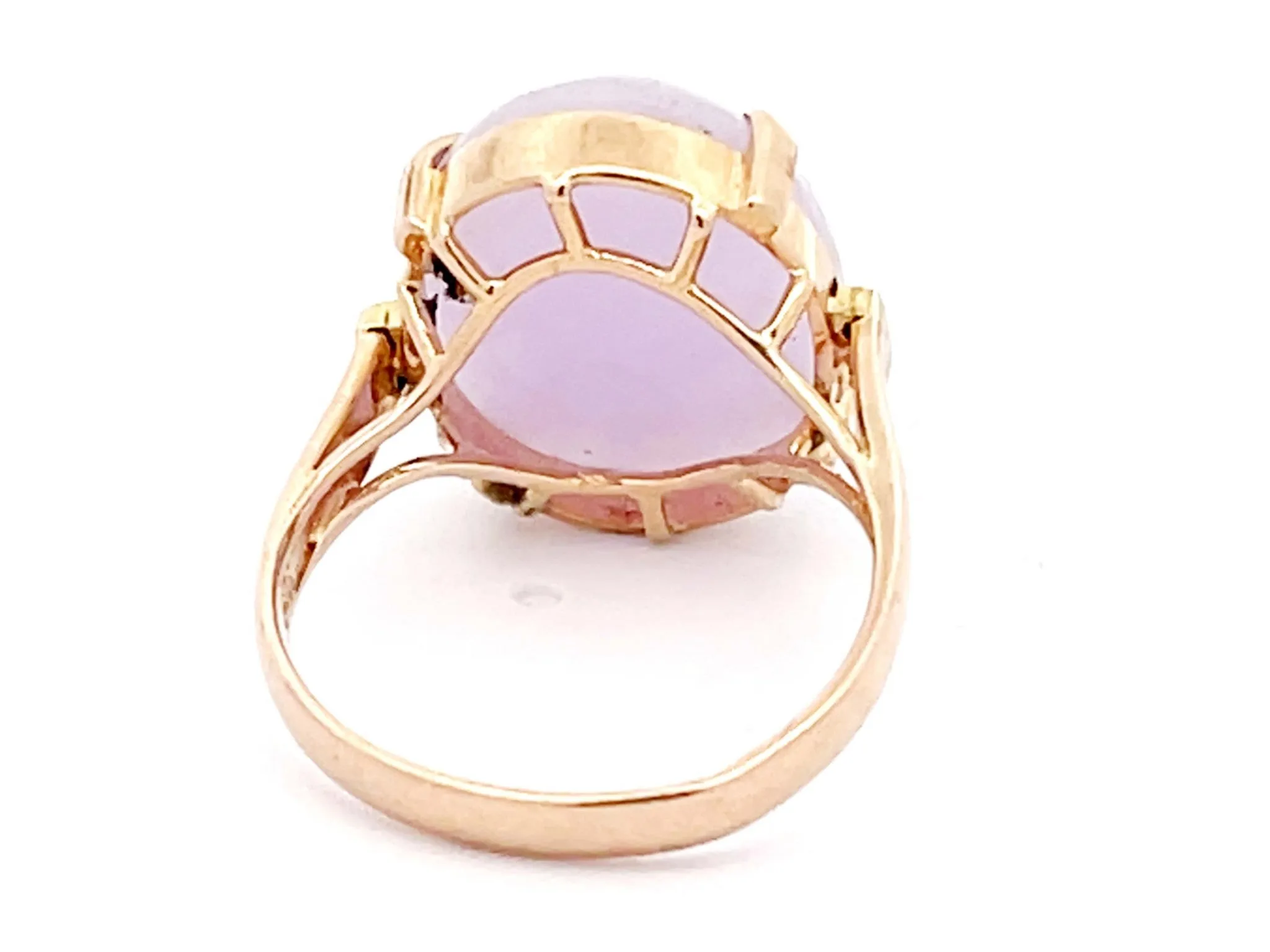 Lavender Oval Jade Cabochon Ring in 14k Yellow Gold