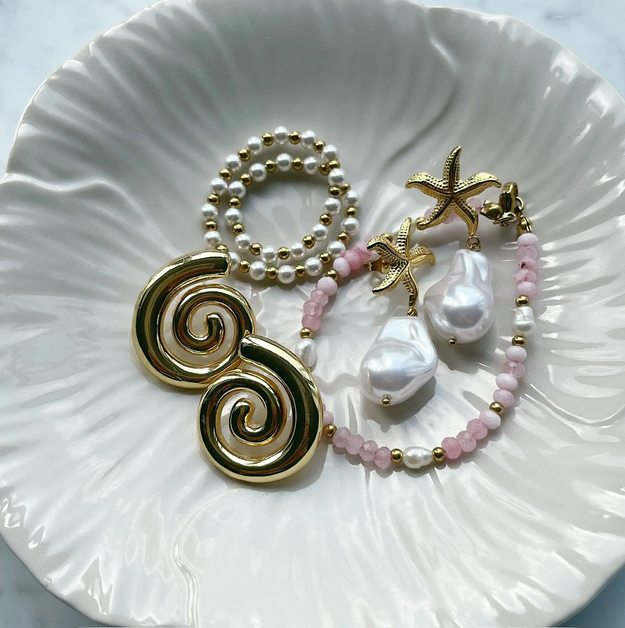 Lila Pearl Bracelet