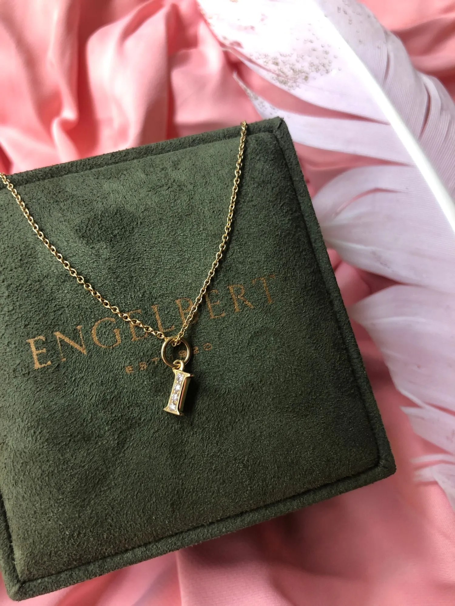 Love Letter U 18K Gold Necklace w. Diamonds