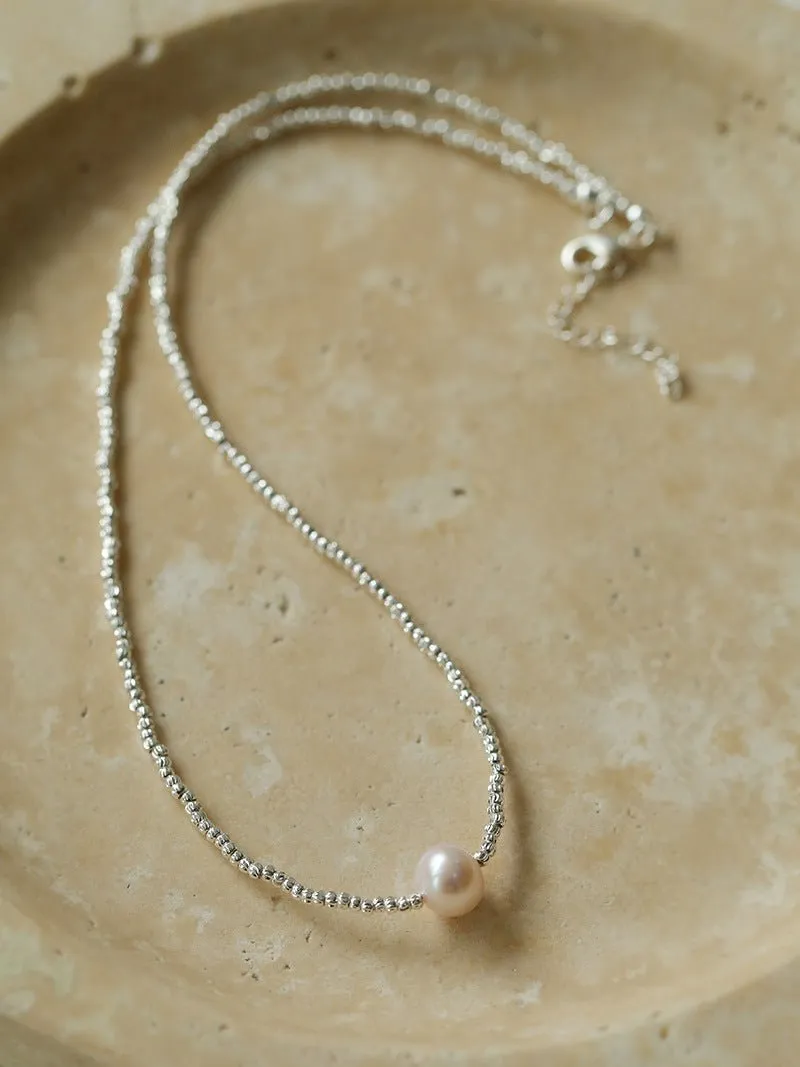 Luxurious Shiny Passepartout Freshwater Pearl Necklace - Silver