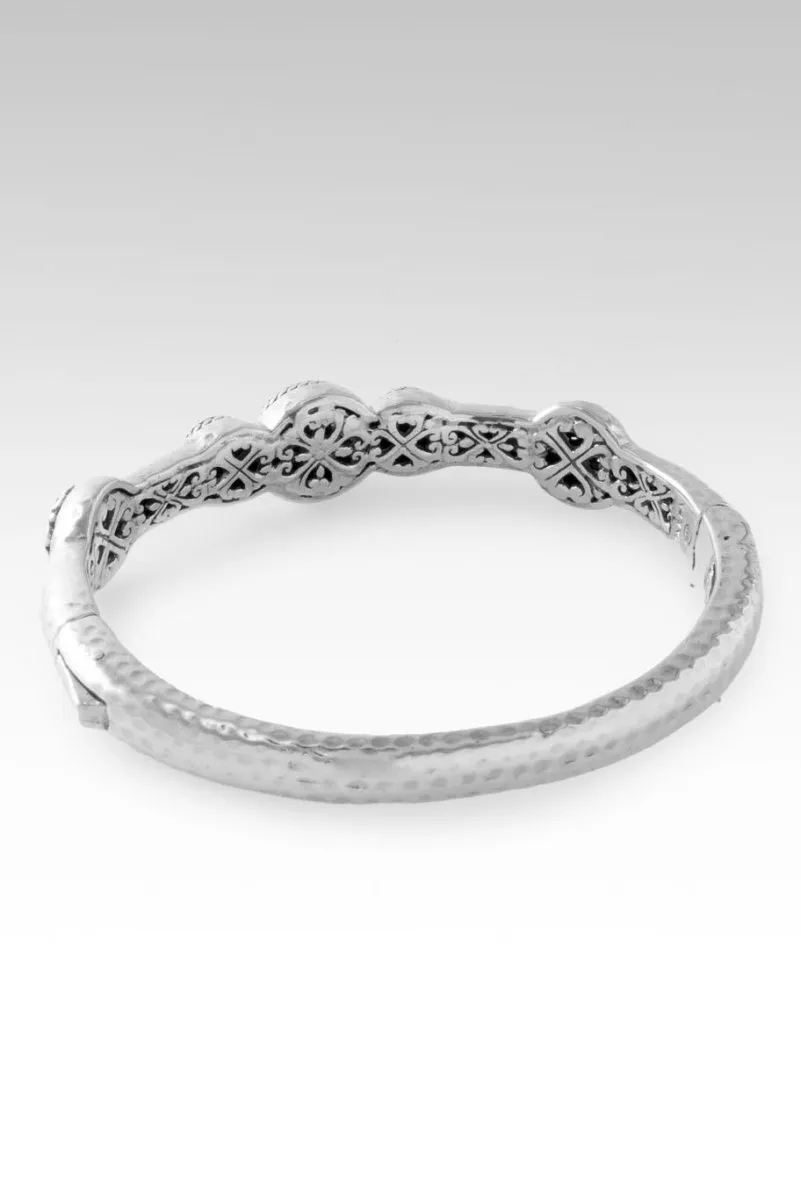 Make Your Light Shine Bangle? in Odyssey Black Knight? Mystic Quartz & Black Spinel