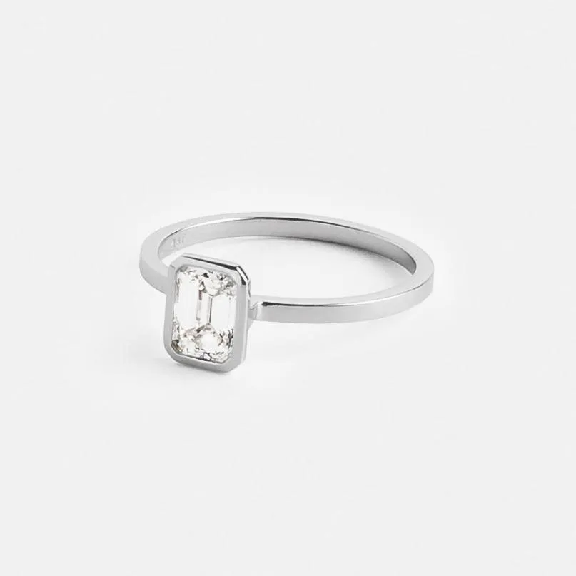 Mana Ring with 0.82ct Natural Diamond in Platinum
