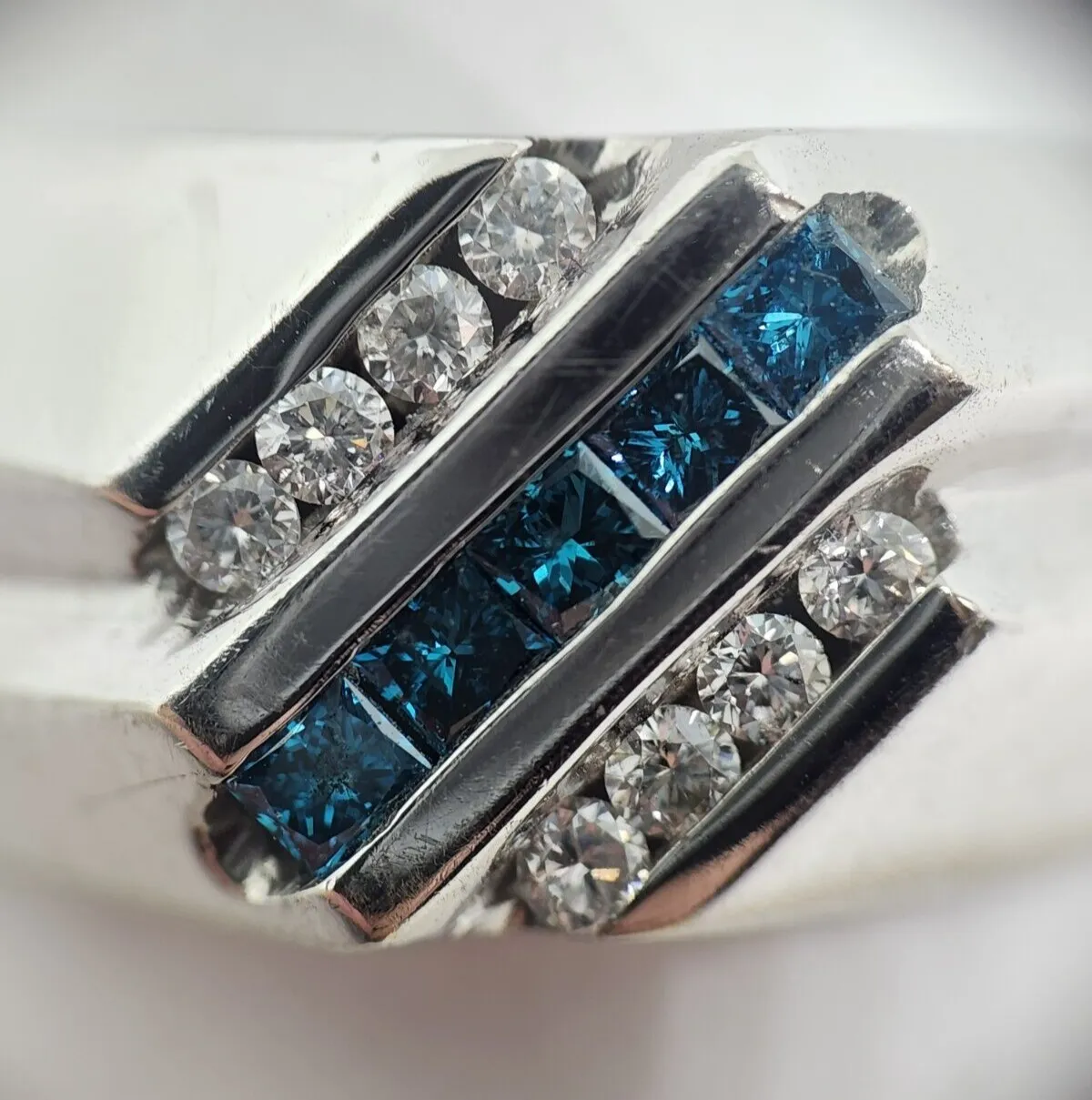 Men's 14k White Gold 0.5ct tw Princess Cut Blue  & White Diamond Ring, Size 12