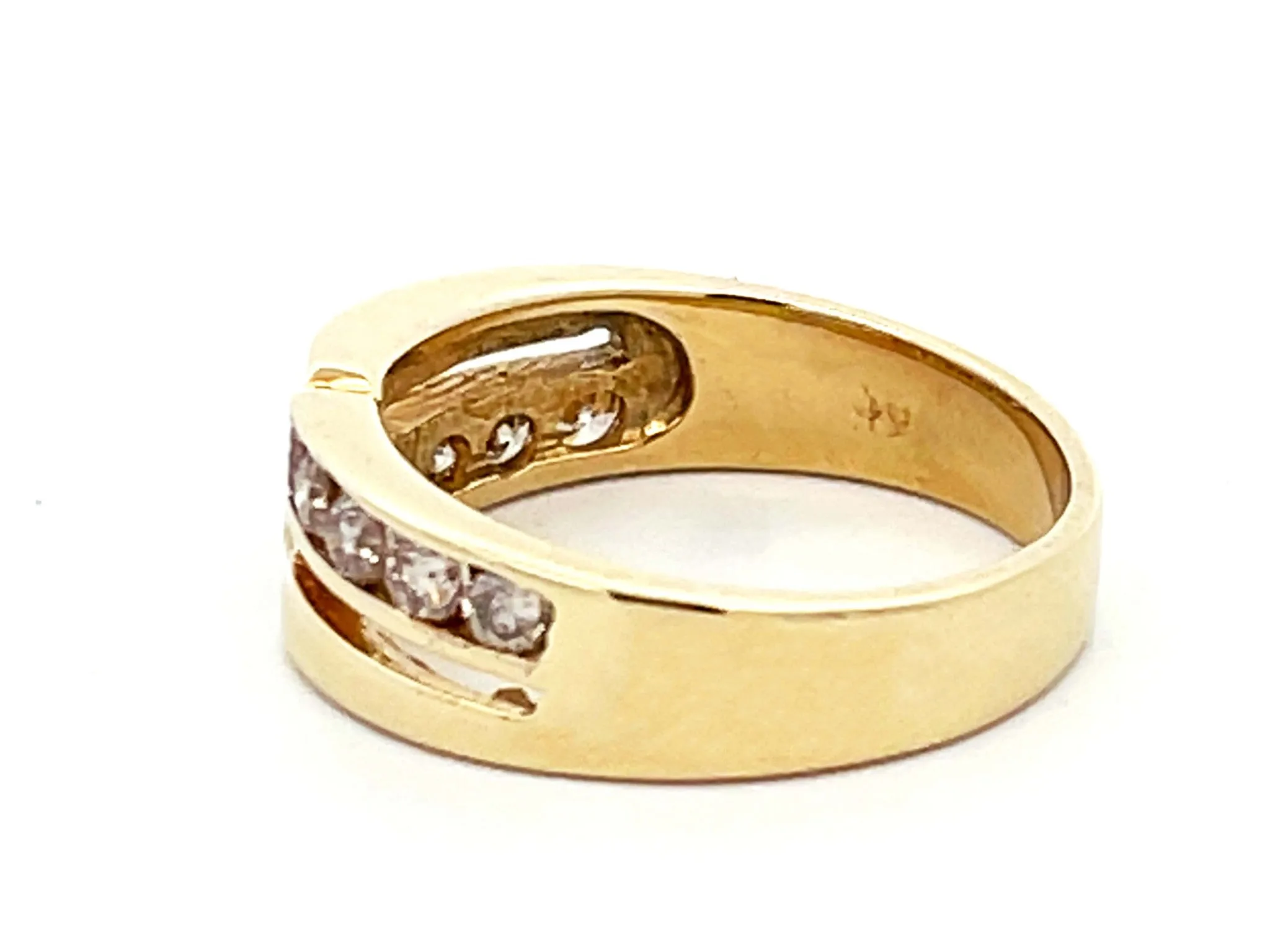 Mens Light Champagne Diamond Row Crossover Band Ring in 14k Yellow Gold