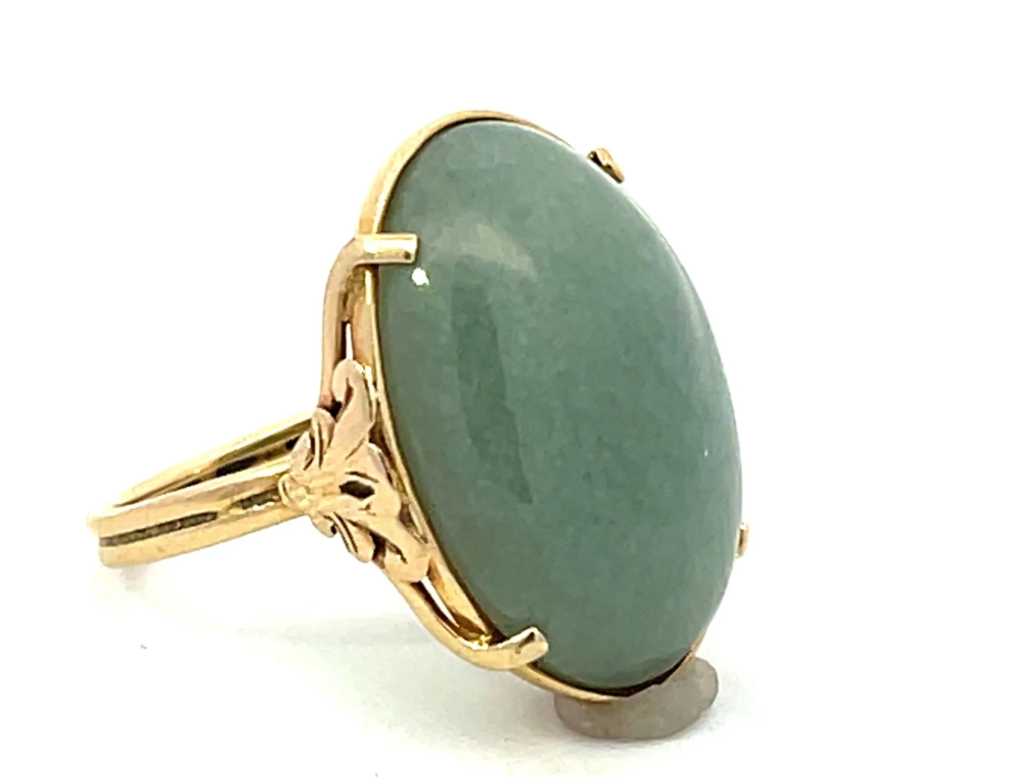 Mings Oval Cabochon Green Jade Ring 14k Yellow Gold