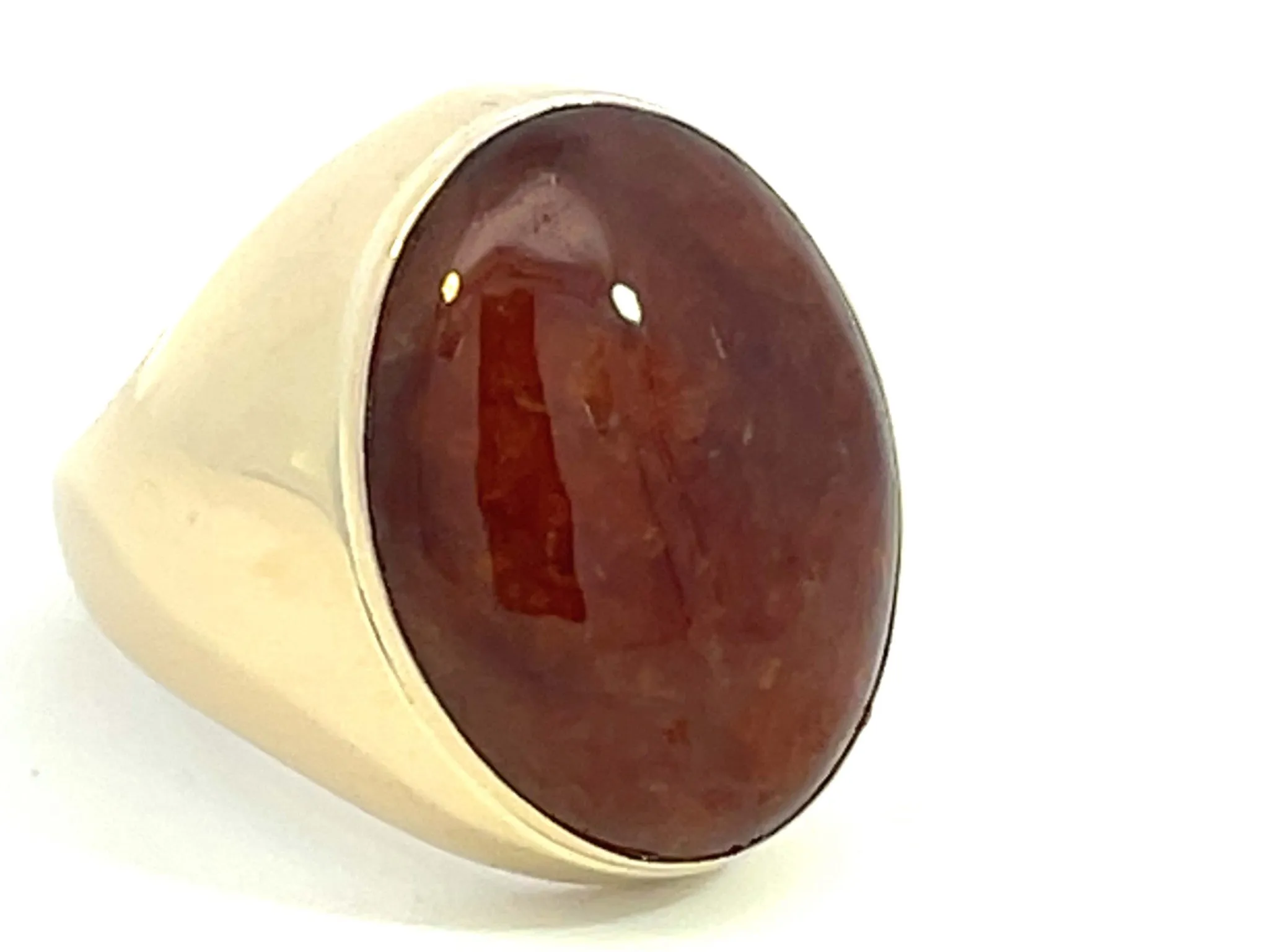 Red Brown Mottled Oval Cabochon Jade Ring in 14k Yellow Gold