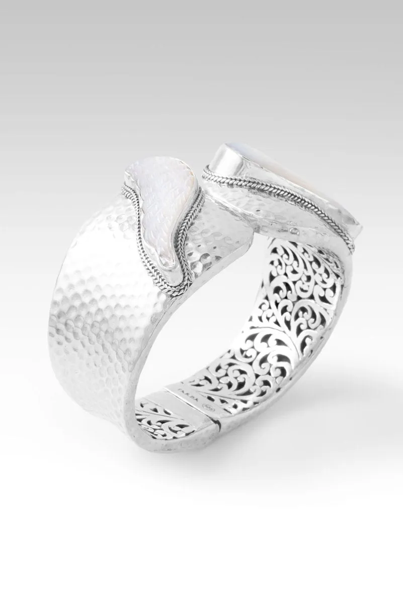 Seraphiel Tip-to-Tip Bracelet? in White Mother of Pearl