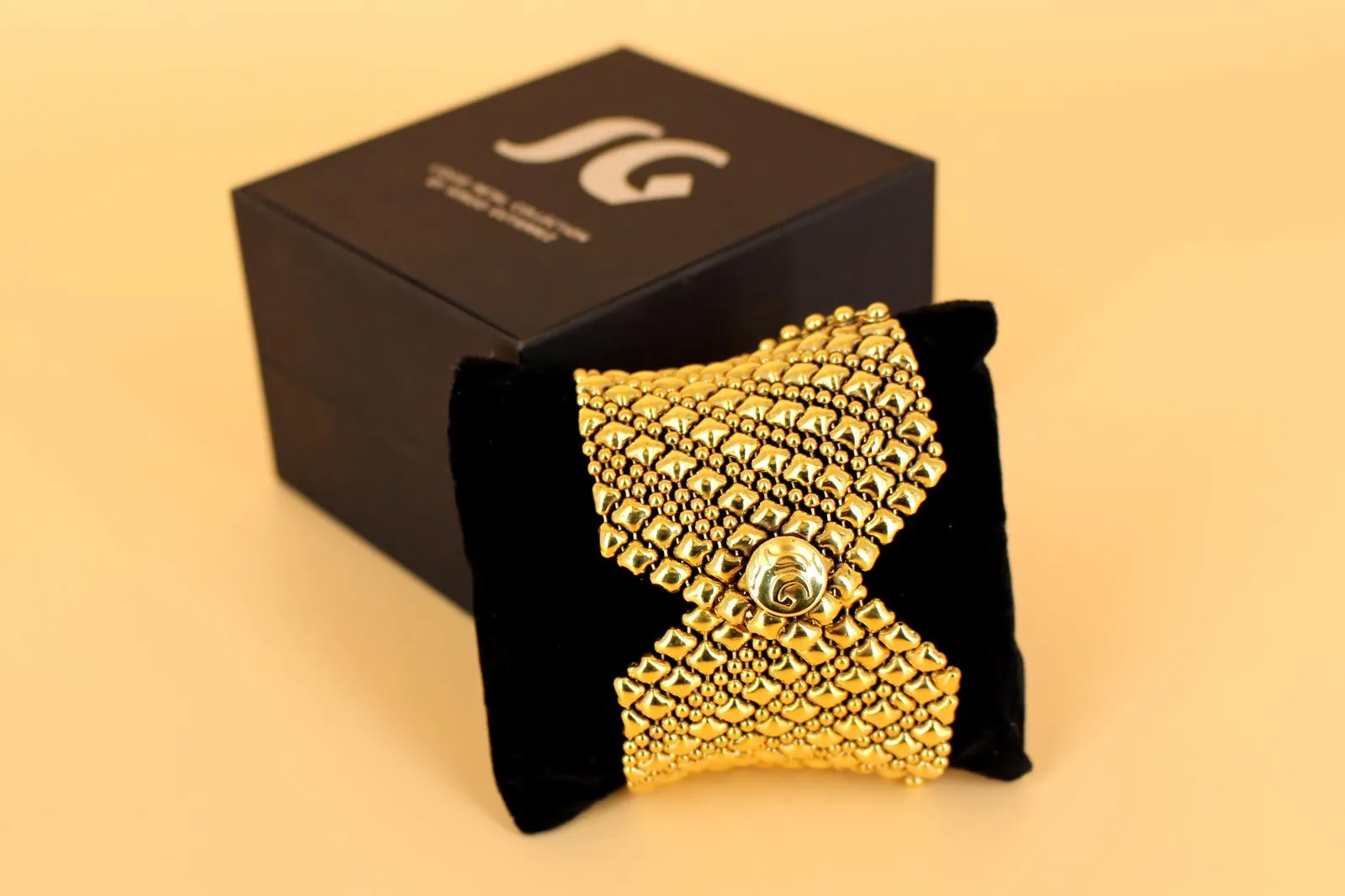 SG Liquid Metal Chainmail CMB6-AG (Antique Gold Bracelet) by Sergio Gutierrez