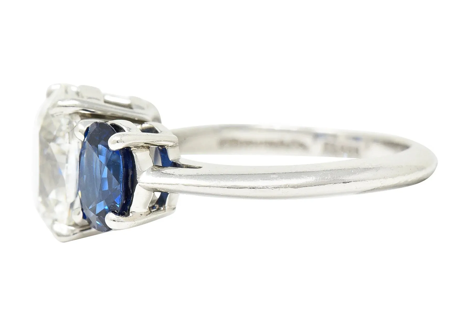 TIFFANY & CO. CONTEMPORARY 4.26 CTW OVAL CUT DIAMOND SAPPHIRE PLATINUM THREE STONE ENGAGEMENT RING