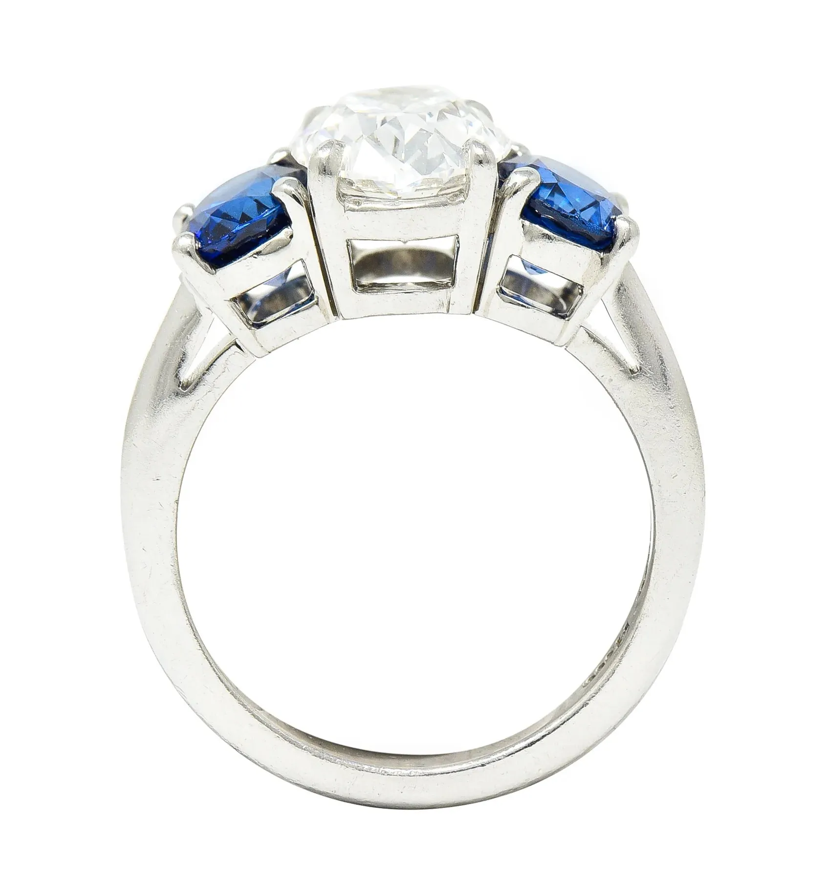 TIFFANY & CO. CONTEMPORARY 4.26 CTW OVAL CUT DIAMOND SAPPHIRE PLATINUM THREE STONE ENGAGEMENT RING