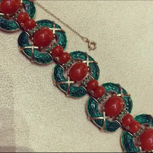 Trifari L??Orient Collection Green Carnelian Vintage Bracelet