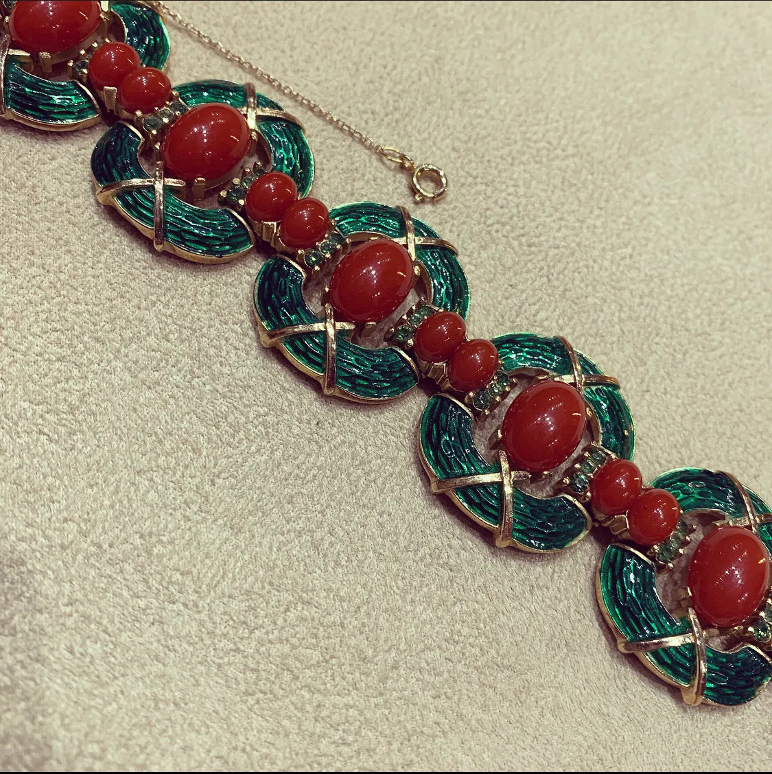 Trifari L??Orient Collection Green Carnelian Vintage Bracelet