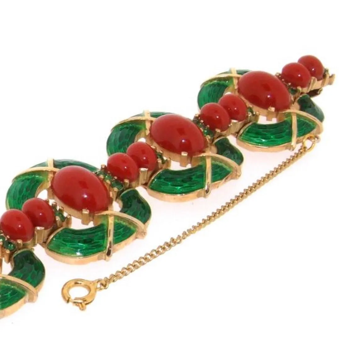 Trifari L??Orient Collection Green Carnelian Vintage Bracelet