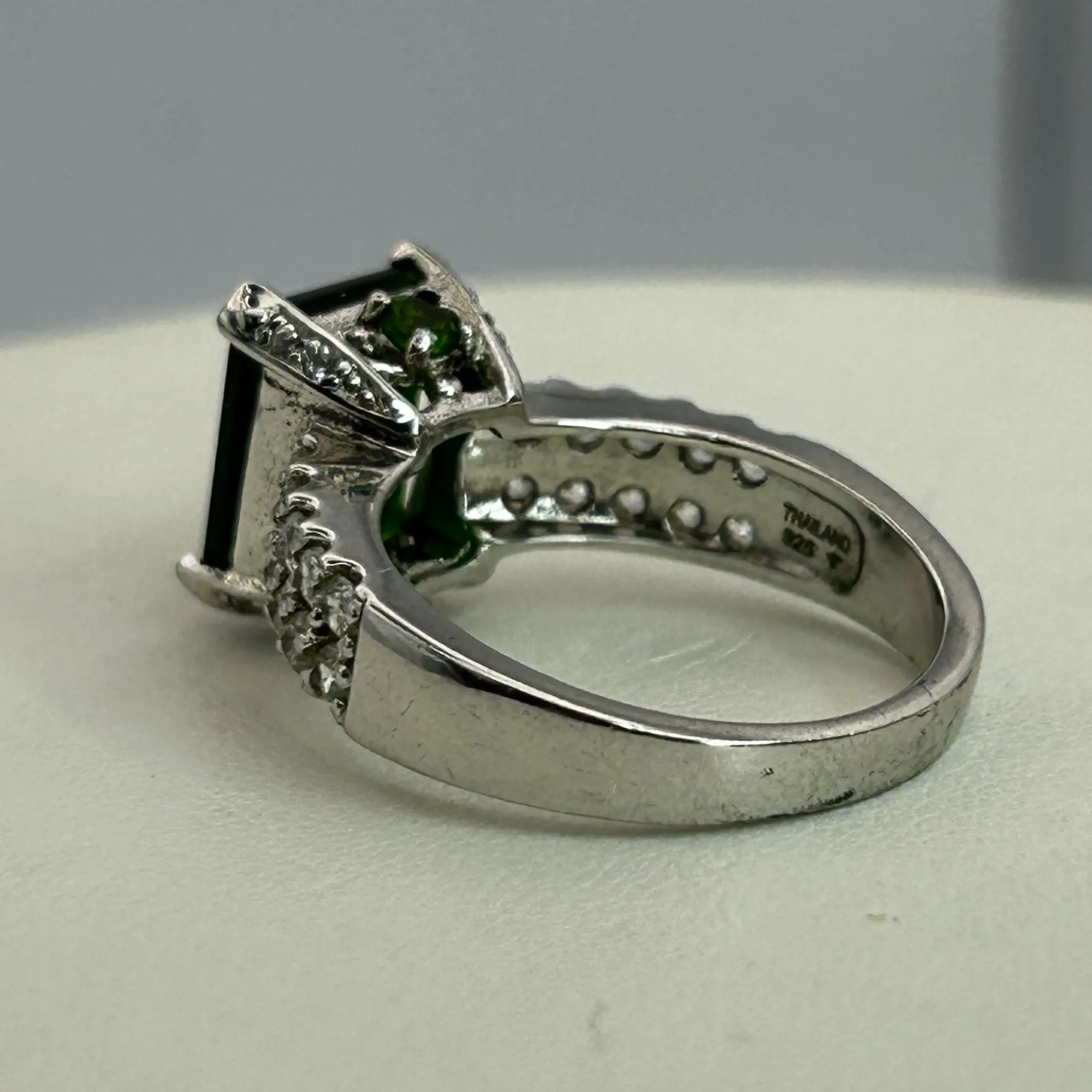 Tsavorite and White Topaz Ring Octagon Cut Thailand 925 Sterling Silver SIZE 7