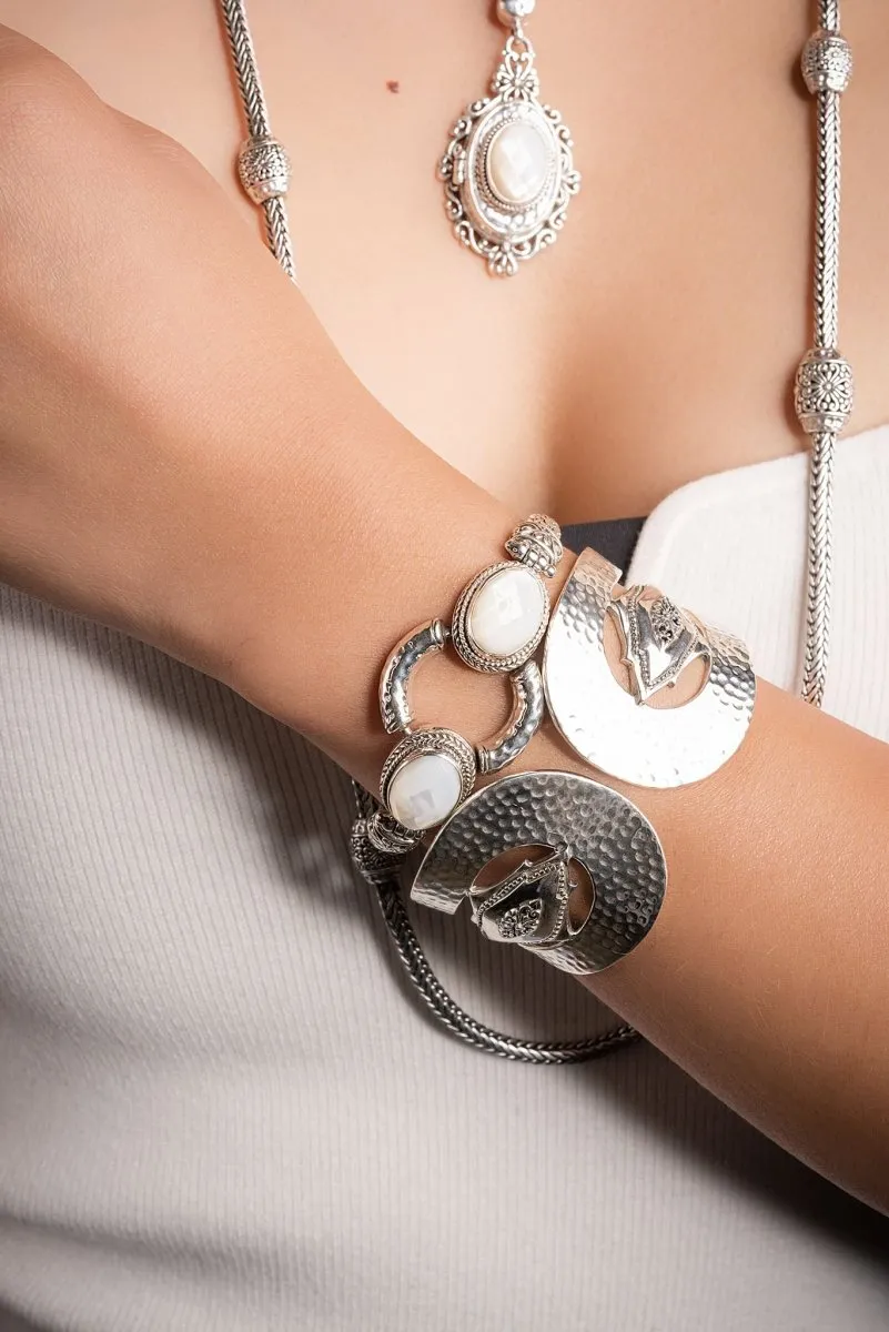 U R Valued Tip-to-Tip Bracelet? in Janyl Adair