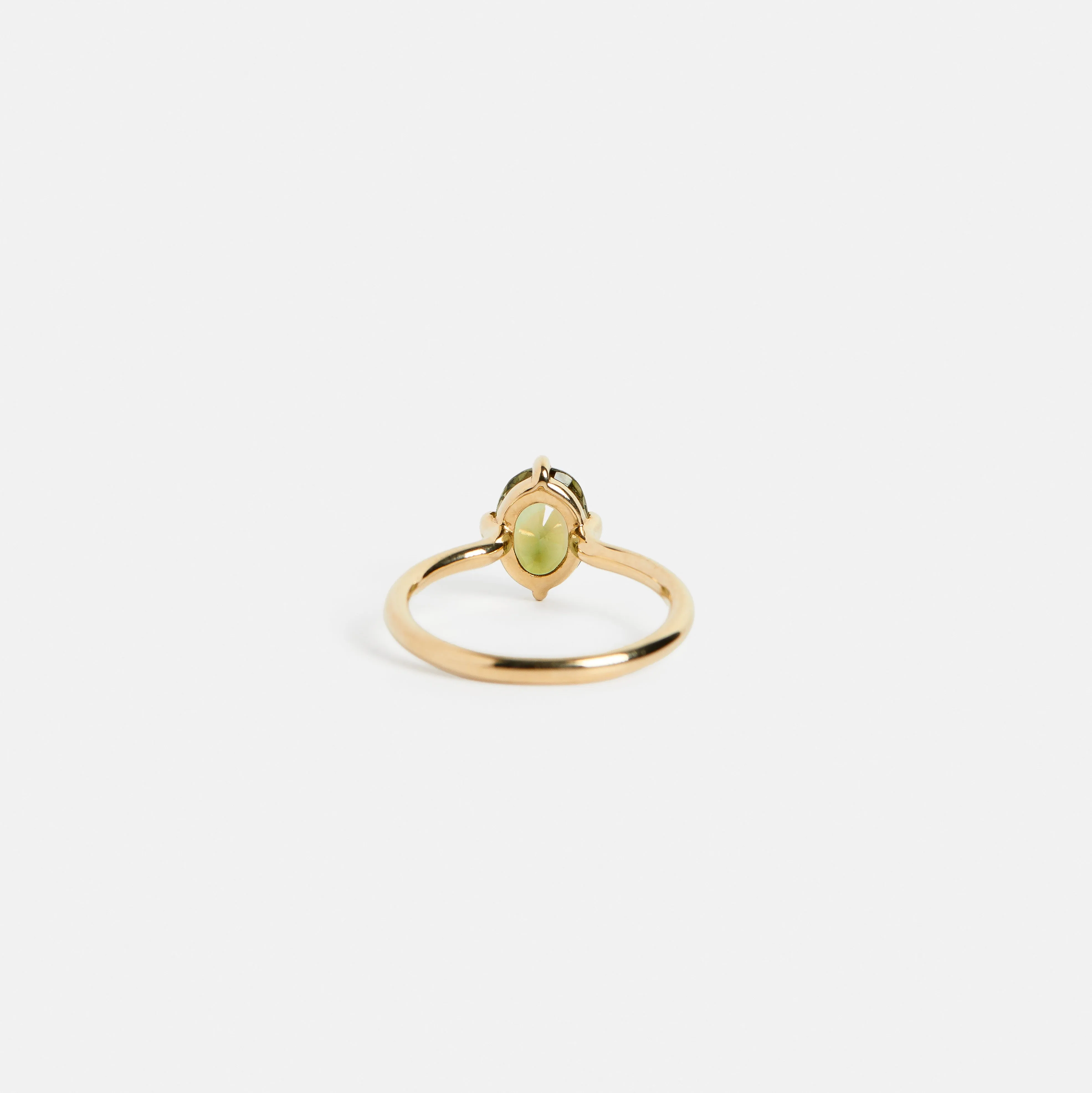 Veli Ring with 1.38ct Green Tourmaline in Gold