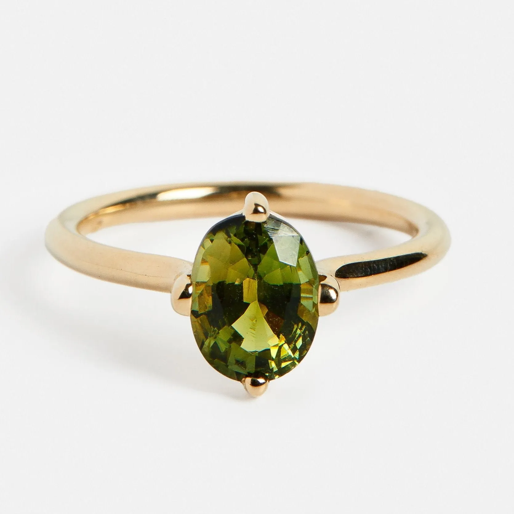 Veli Ring with 1.38ct Green Tourmaline in Gold