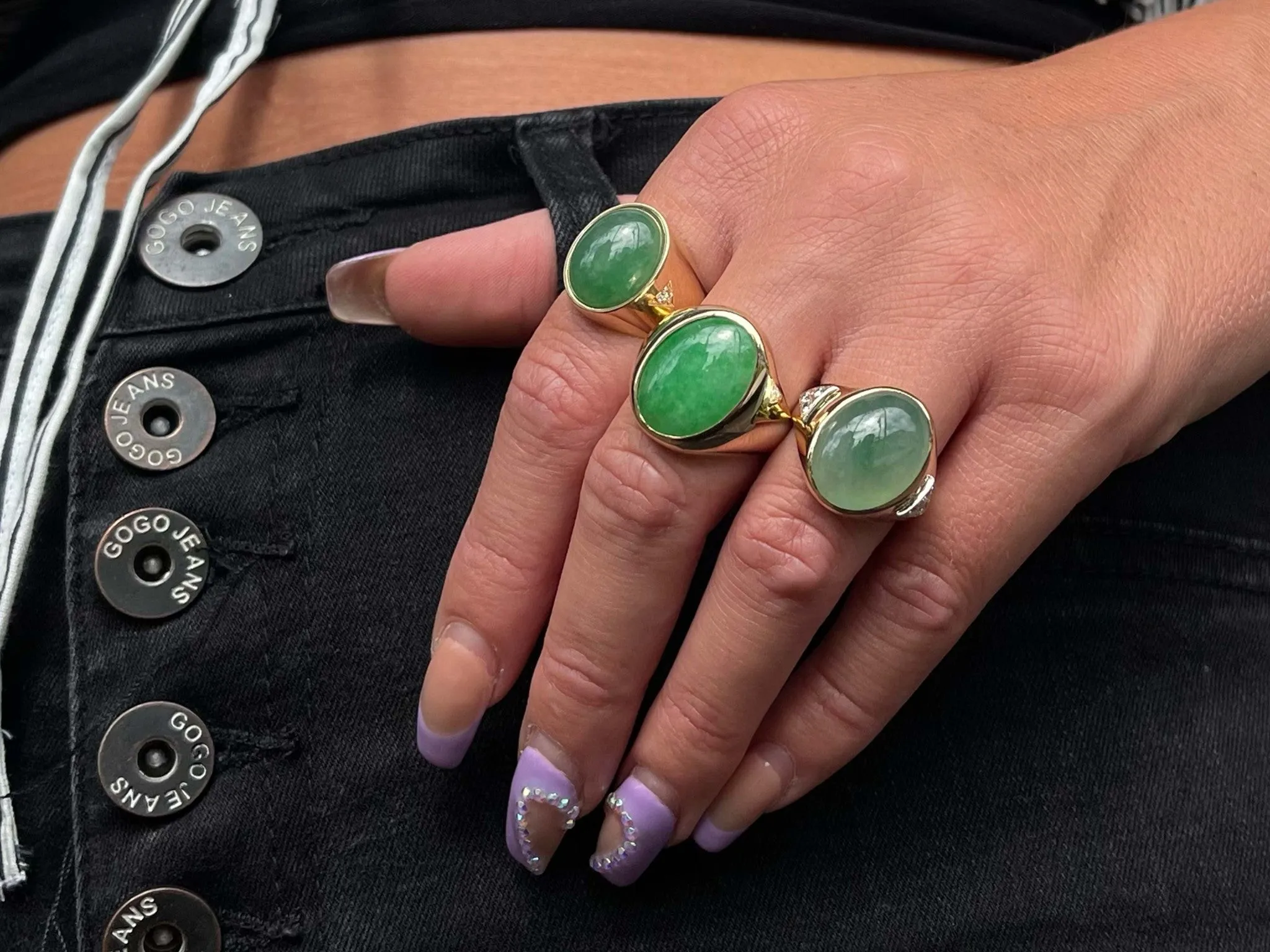 Vintage Men's Oval Cabochon Green Jade Ring - 10k Yellow Gold