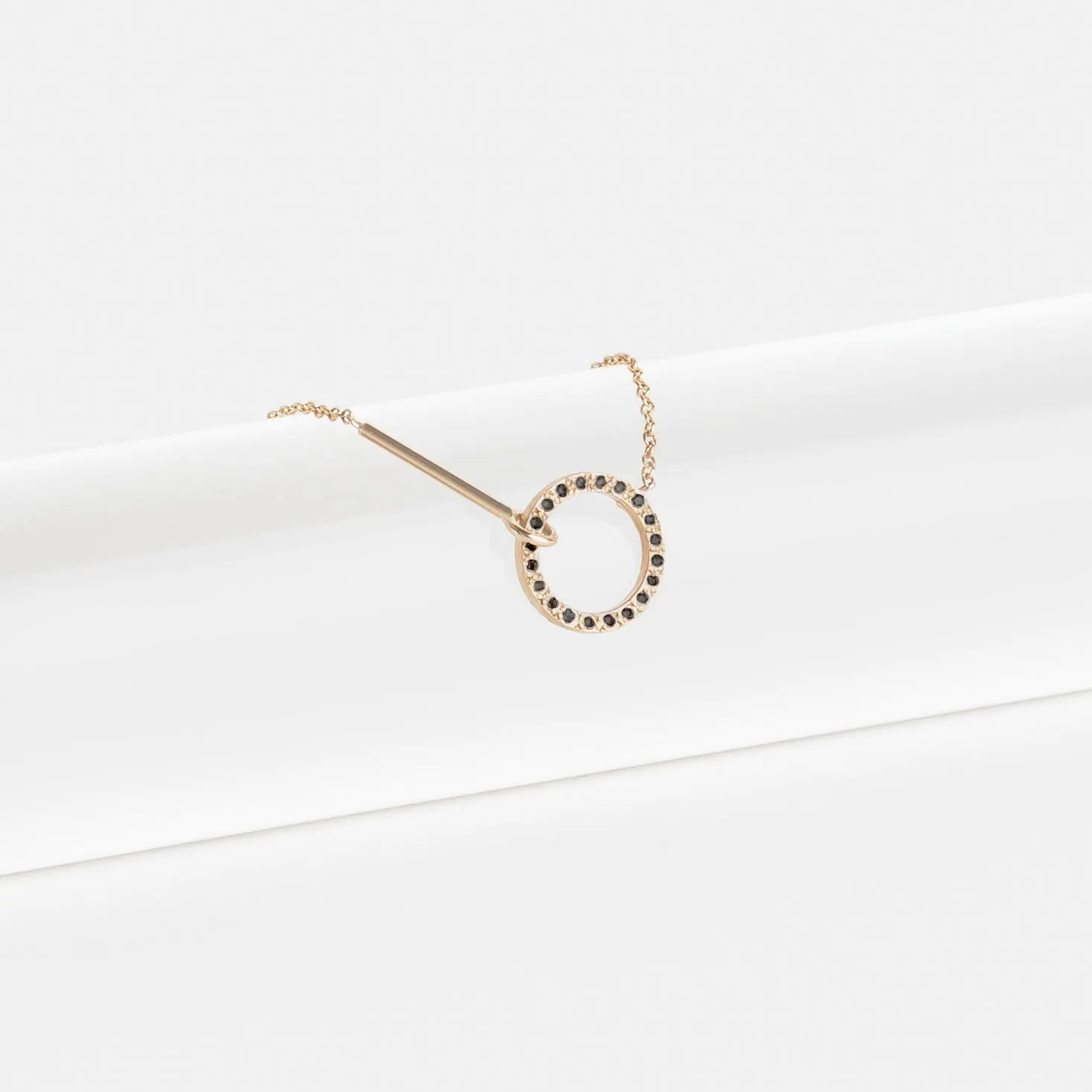 Visata Necklace with Diamonds